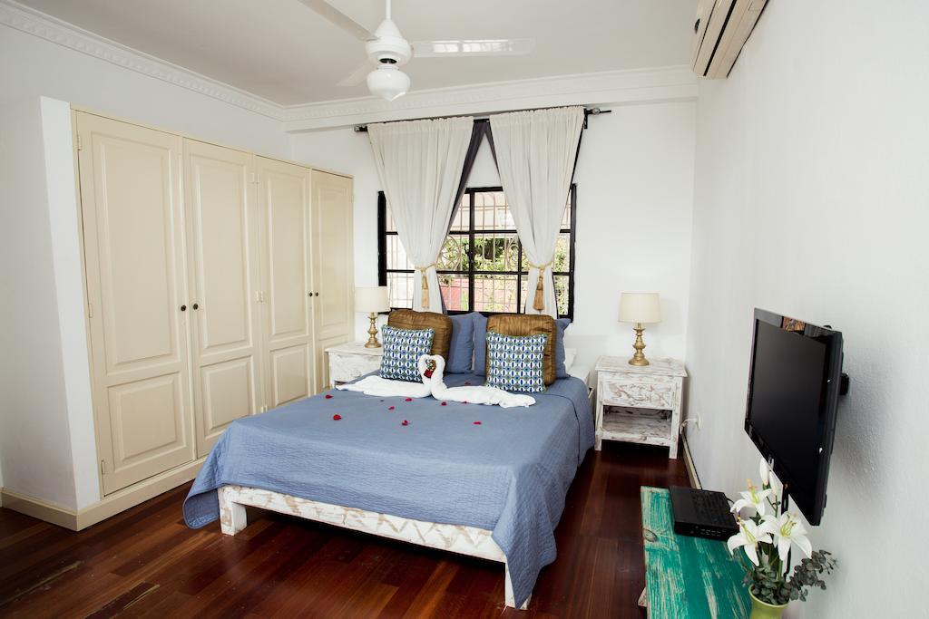 Hotel Portes 9 Saint-Domingue Extérieur photo