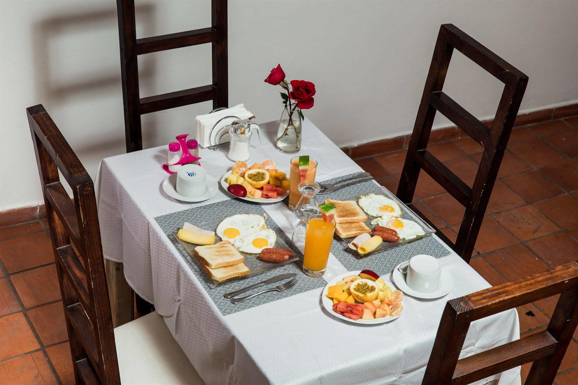 Hotel Portes 9 Saint-Domingue Extérieur photo