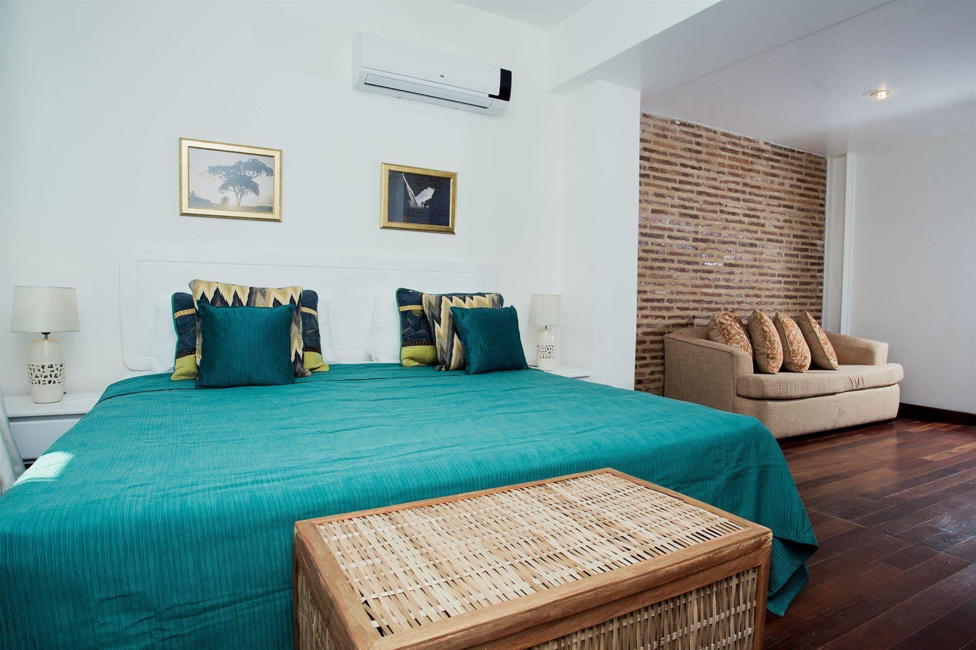 Hotel Portes 9 Saint-Domingue Extérieur photo