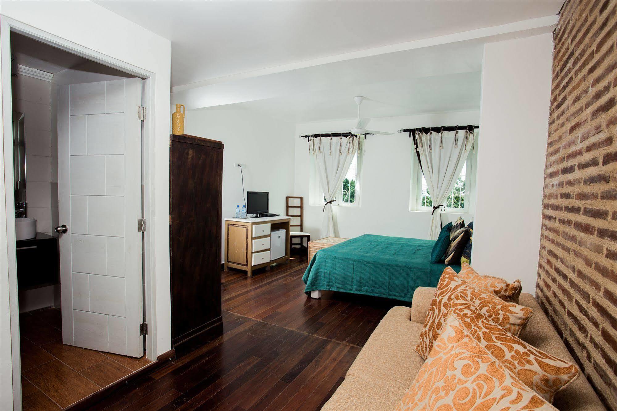 Hotel Portes 9 Saint-Domingue Extérieur photo